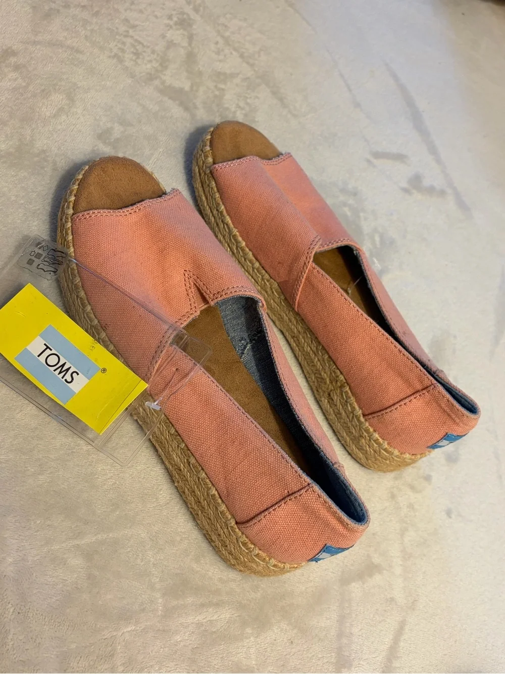 Toms lightweight canvas